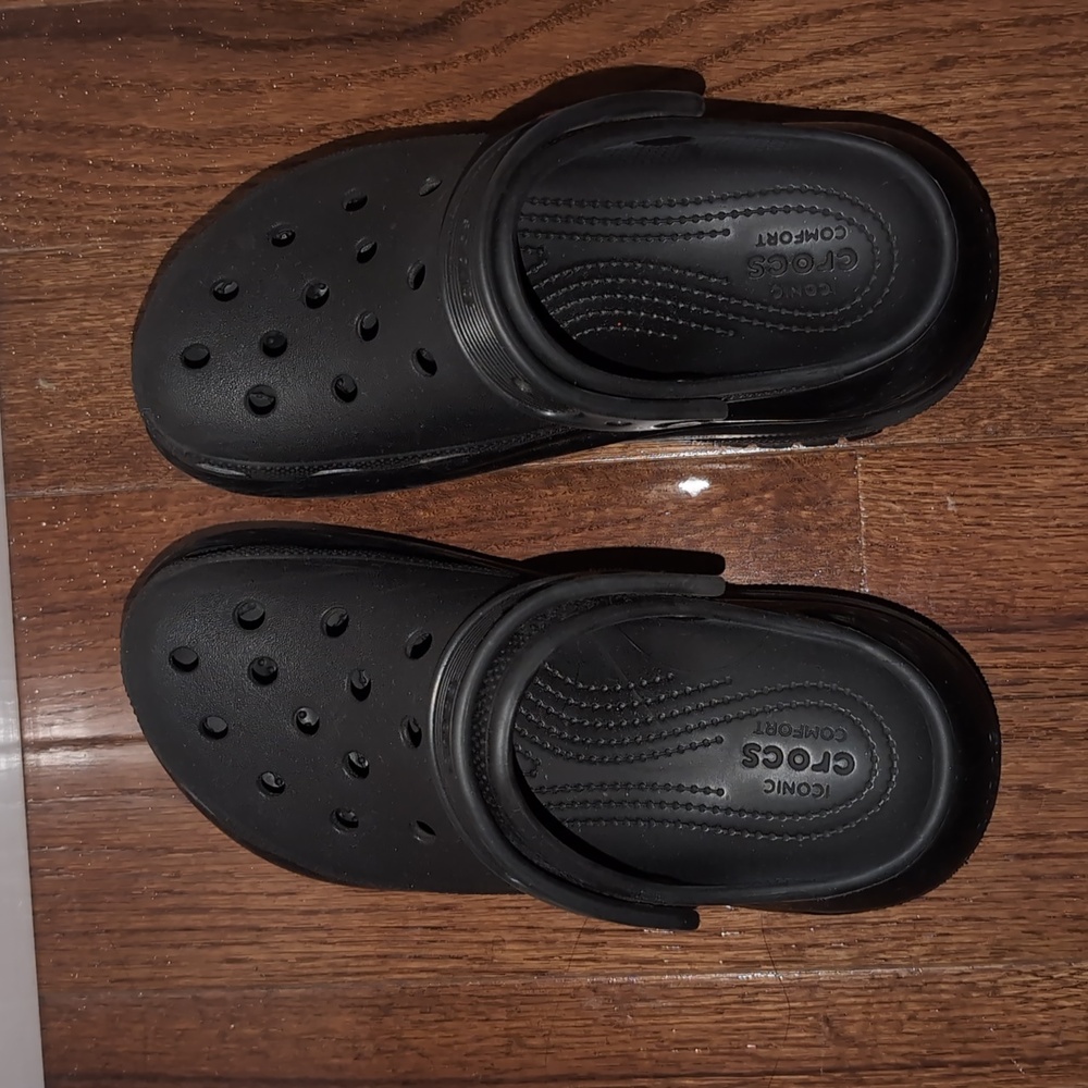 Crocs platform